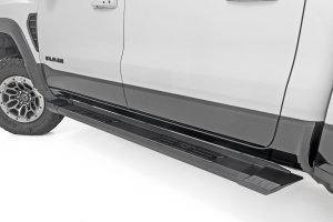 Ram 1500 Running Boards - Rough Country - HD2 Aluminum - Black - '19-'25